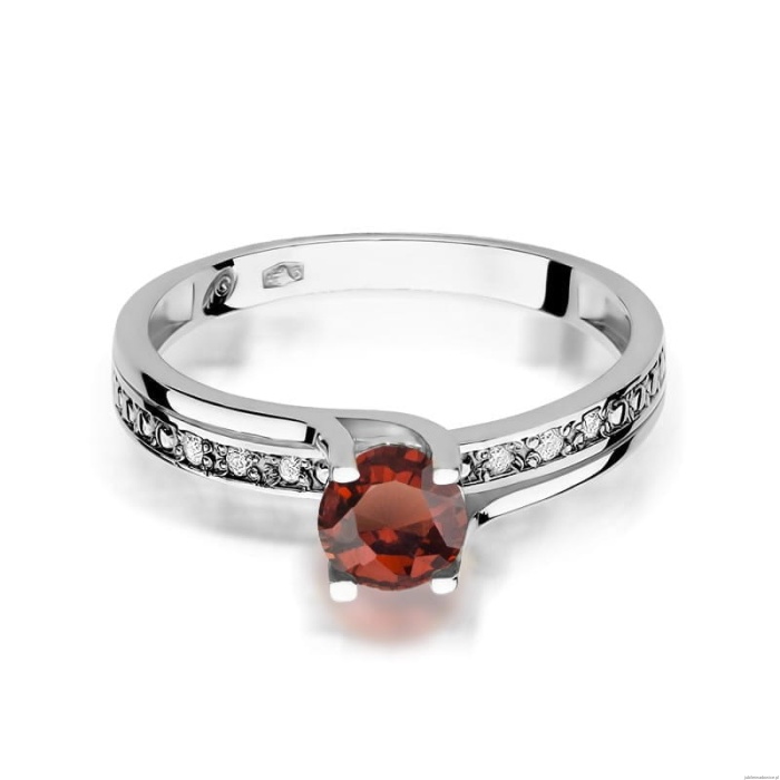 Pierścionek W106 Granat 0,60ct białe złoto
