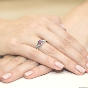 Pierścionek W028 Rubin 0,60ct białe złoto