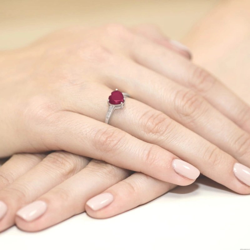 Pierścionek W031 Rubin 1,70ct białe złoto