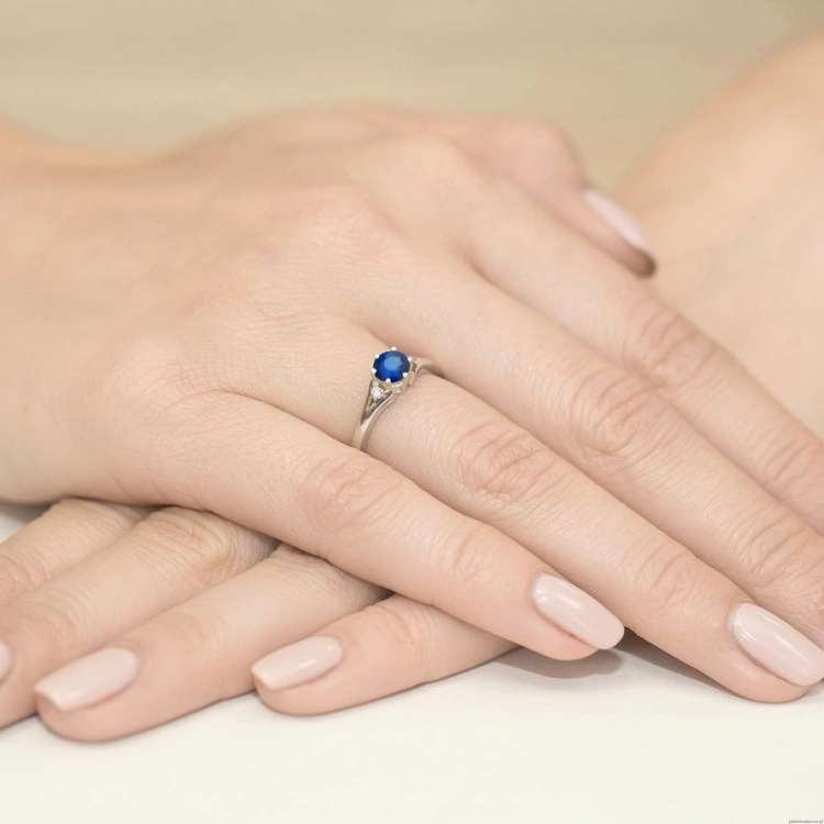 Pierścionek W0076 Szafir 0,50ct białe złoto