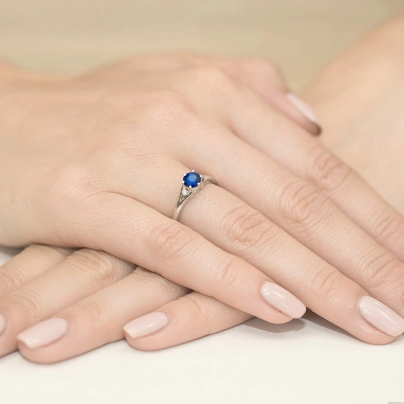 Pierścionek W0076 Szafir 0,50ct białe złoto