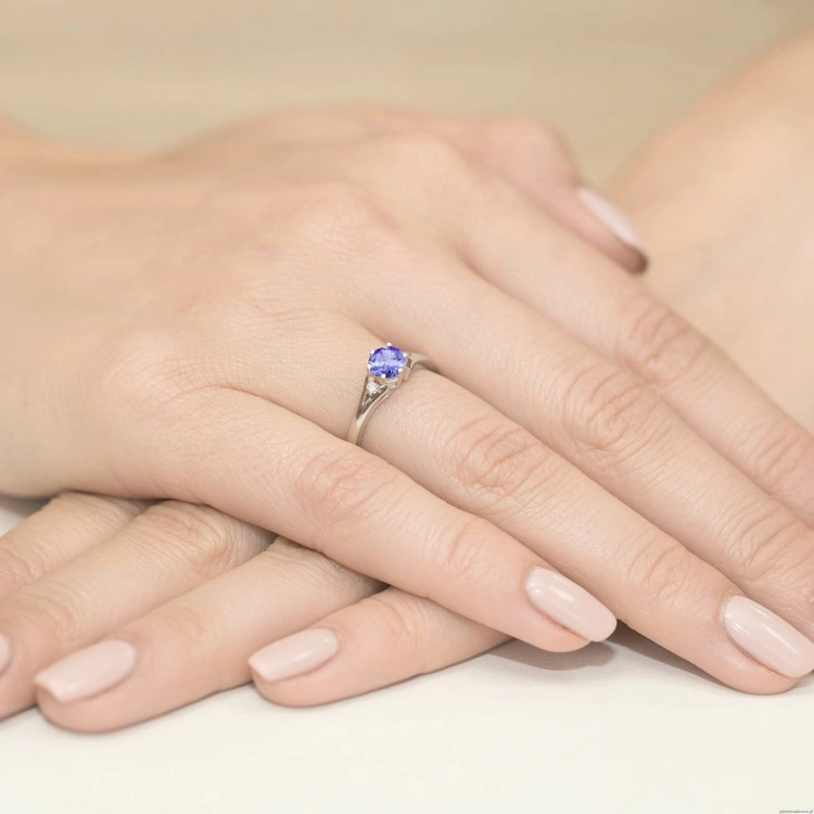 Pierścionek W0076 Tanzanit 0,50ct białe złoto