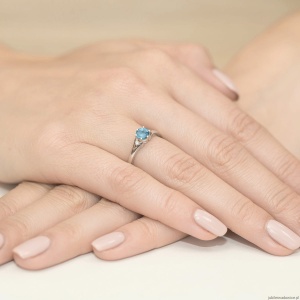 Pierścionek W0076 Topaz 0,50ct białe złoto