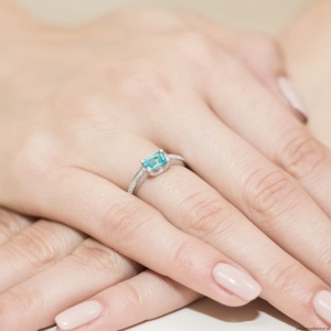 Pierścionek W105 Topaz 0,65ct białe złoto