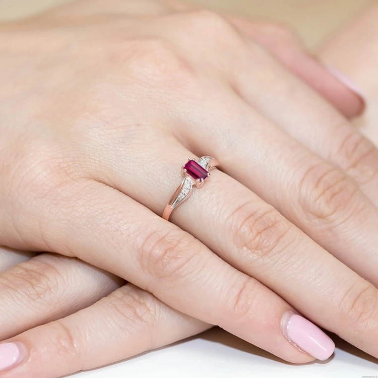 Pierścionek W094 Granat 0,70ct różowe złoto