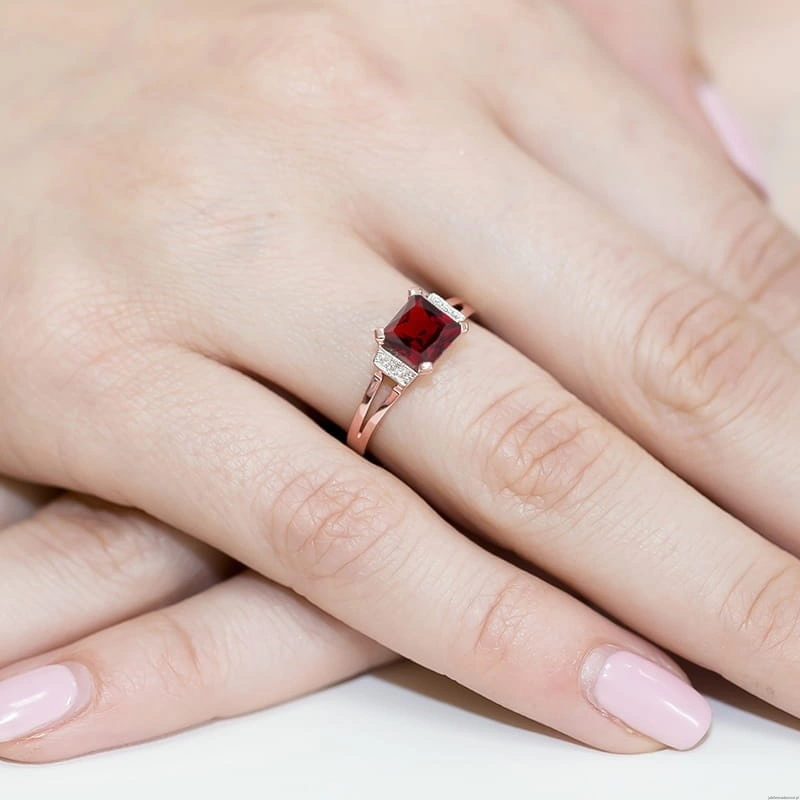Pierścionek W103 Granat 1,30ct różowe złoto