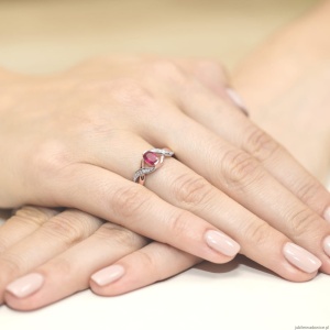 Pierścionek W028 Rubin 0,60ct różowe złoto