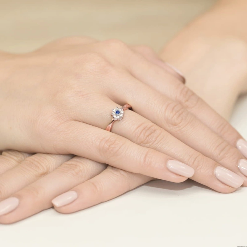 Pierścionek W072 Szafir 0,15ct różowe złoto