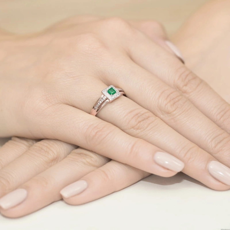 Pierścionek W271 Szmaragd 0,15ct różowe złoto