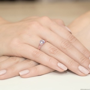 Pierścionek W005 Tanzanit 0,40ct różowe złoto