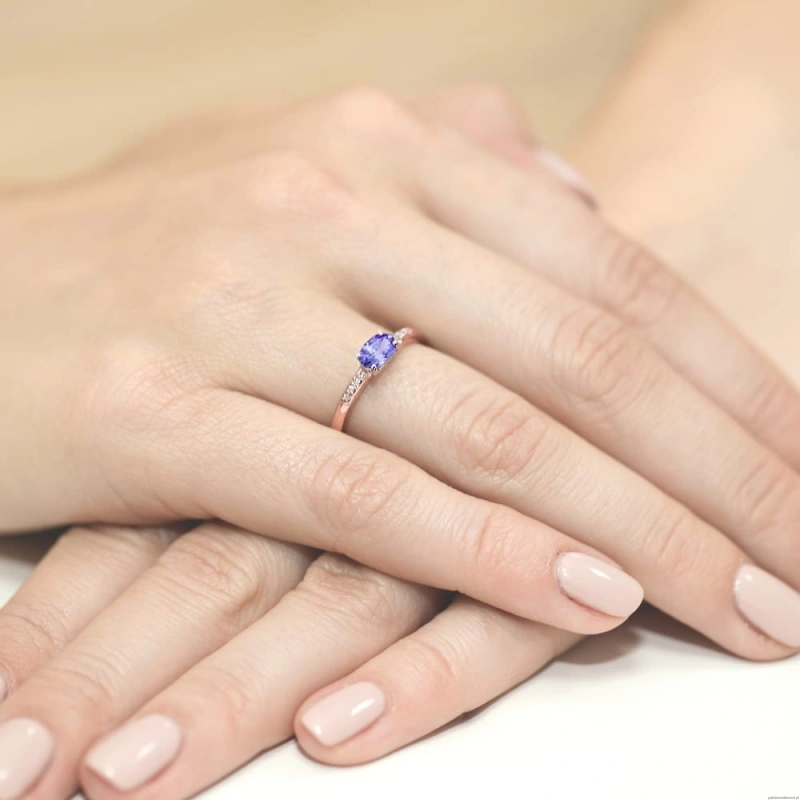 Pierścionek W077 Tanzanit 0,40ct różowe złoto
