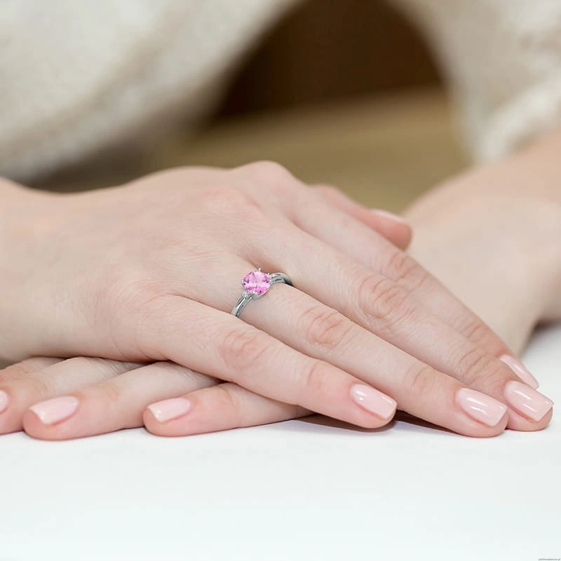 Pierścionek W003 Różowy Topaz 1,10ct białe złoto