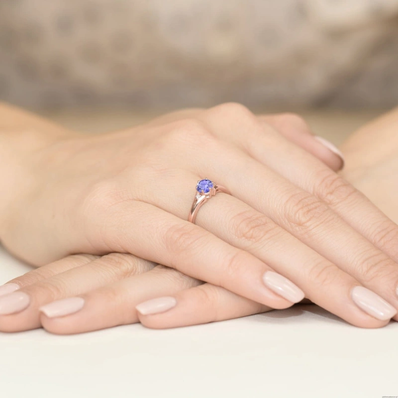 Pierścionek W0076 Tanzanit 0,50ct różowe złoto