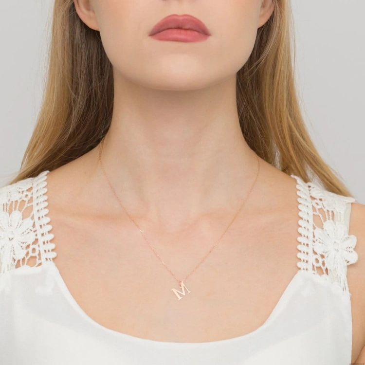 Zawieszka Z0069 Diament 0,005ct - litera M - różowe złoto