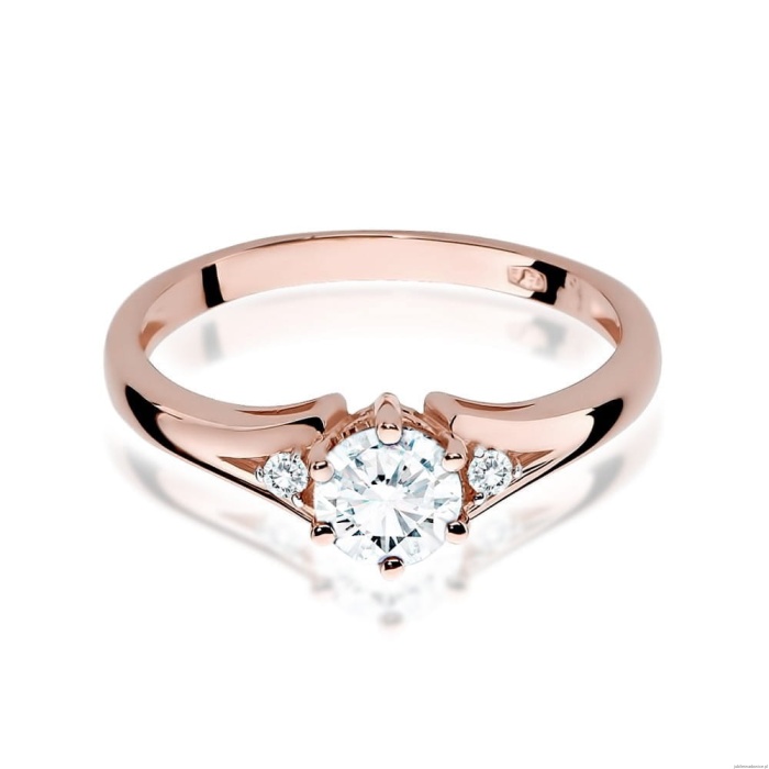 Pierścionek W0076 Biały Szafir 0,60ct różowe złoto