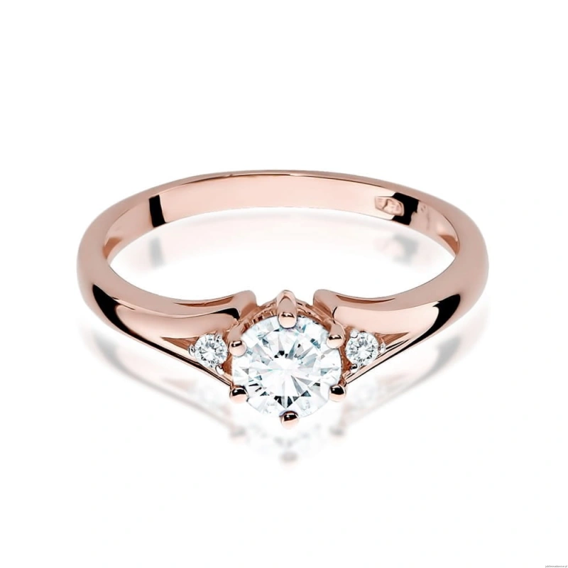 Pierścionek W0076 Biały Szafir 0,60ct różowe złoto