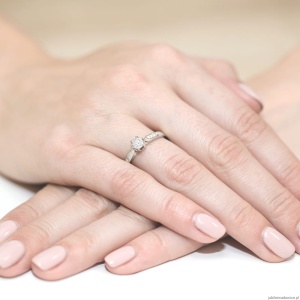 Pierścionek W328 Diament 0,08ct białe złoto
