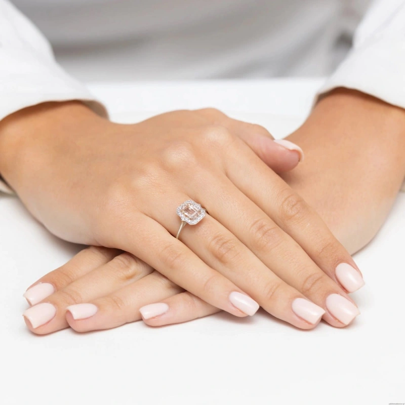 Pierścionek W576 Morganit 1,00ct białe złoto