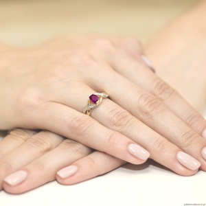 Pierścionek W028 Rodolit 0,50ct żółte złoto