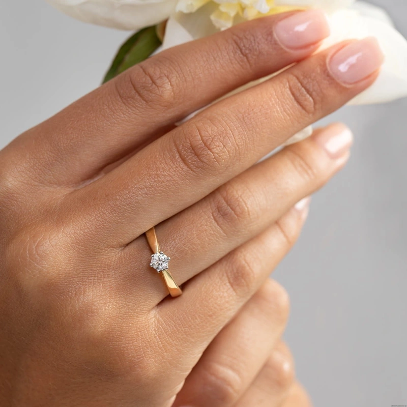 Pierścionek W0229 Diament Laboratoryjny 0,30ct żółte złoto