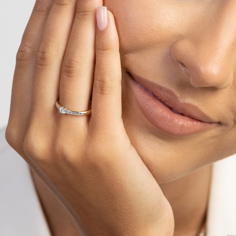 Pierścionek W0288 Diament Laboratoryjny 0,08ct żółte złoto
