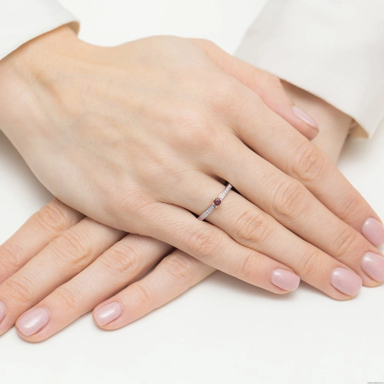 Pierścionek W0459 Rubin 0,15ct różowe złoto