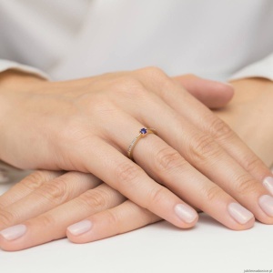 Pierścionek W0465 Szafir 0,15ct żółte złoto