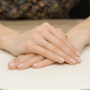 Pierścionek W0606 z diamentami różowe złoto