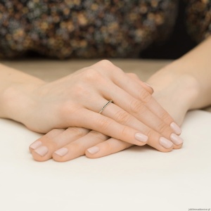 Pierścionek W0607 z diamentami białe złoto