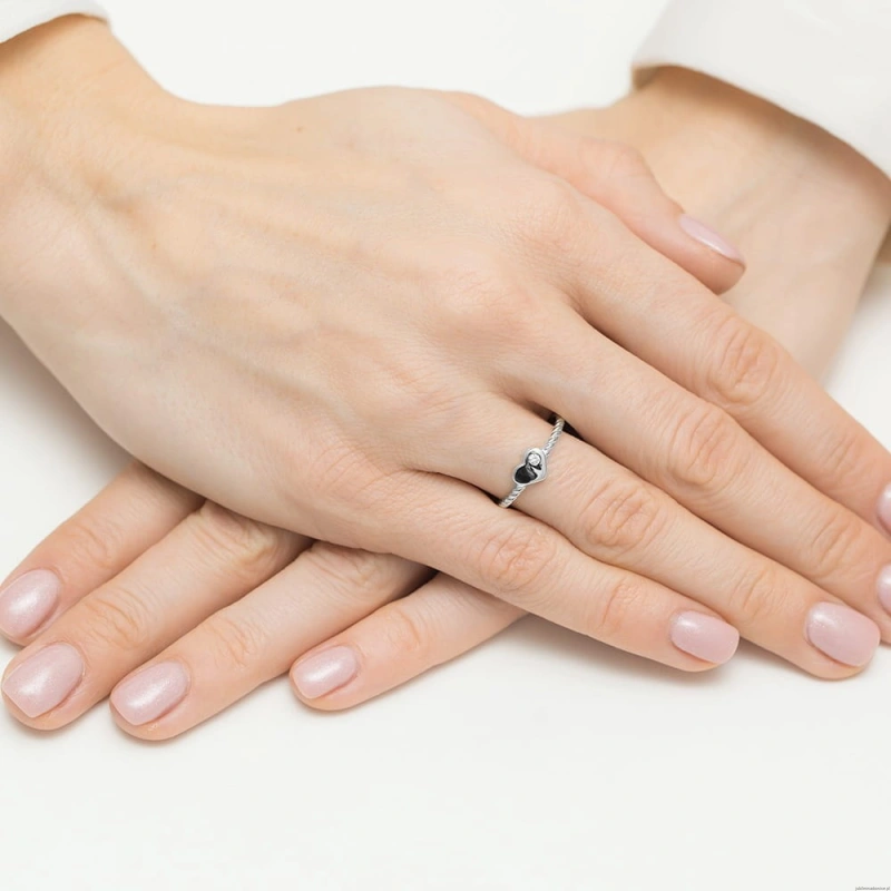 Pierścionek W0610 Diament 0,03ct białe złoto