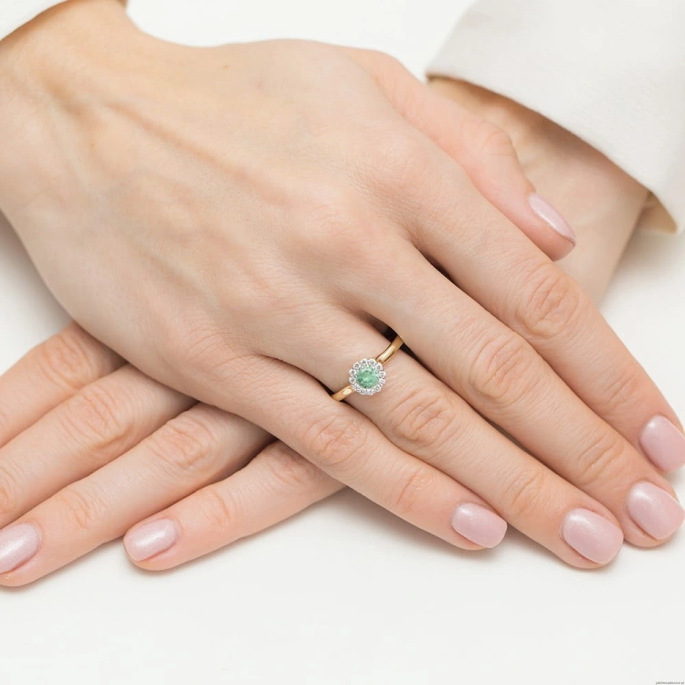 Pierścionek W0622 Szmaragd 0,50ct żółte złoto