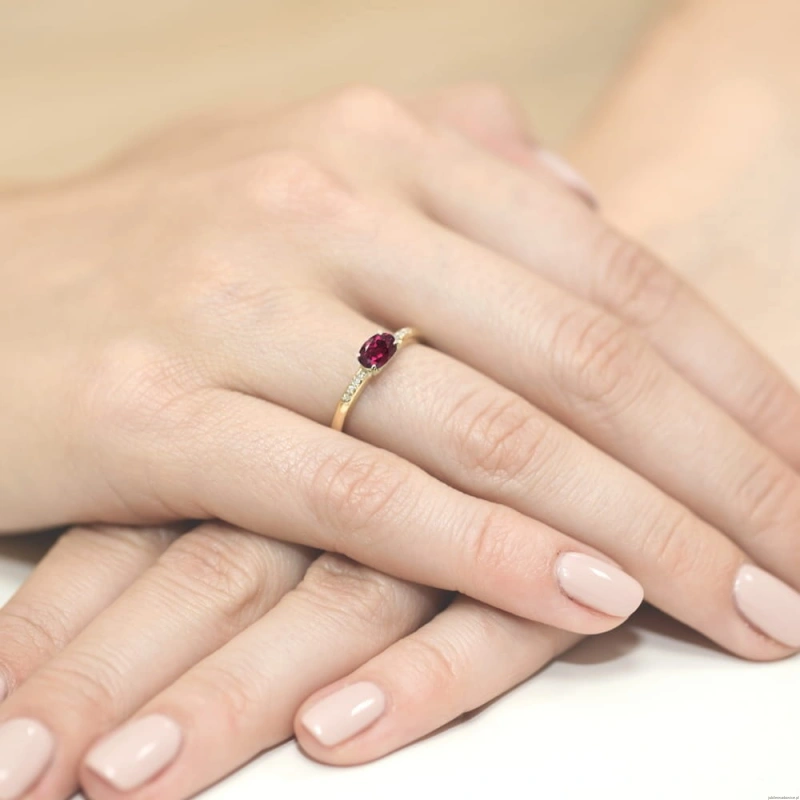 Pierścionek W077 Rodolit 0,50ct żółte złoto