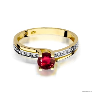Pierścionek W106 Rubin 0,60ct żółte złoto