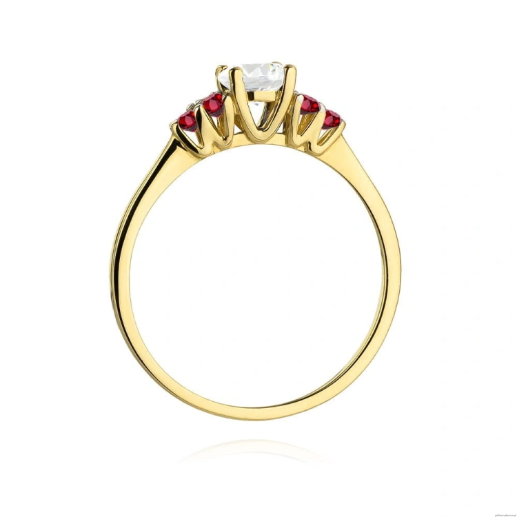 Pierścionek W451 Biały Szafir 0,60ct żółte złoto