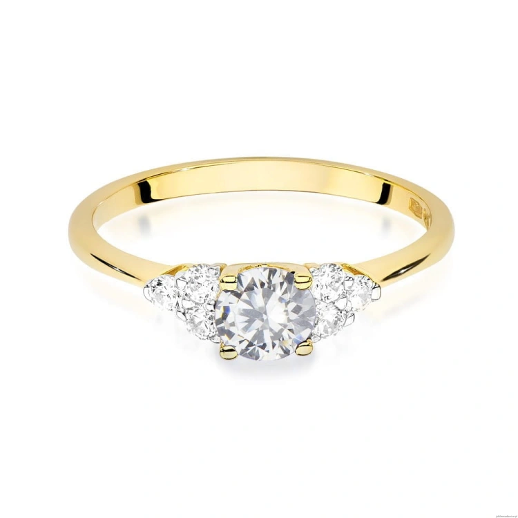 Pierścionek W451 Biały Szafir 0,60ct żółte złoto