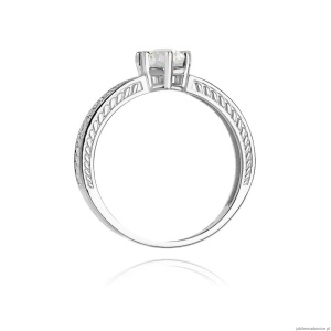Pierścionek W075 Biały Szafir 0,60ct białe złoto