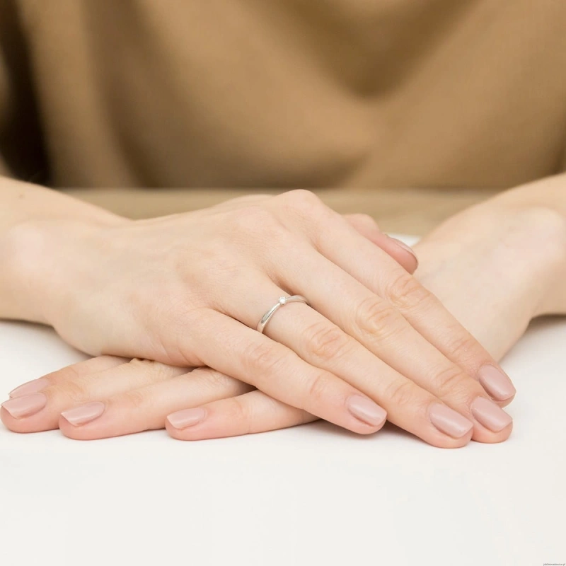 Pierścionek W501 Diament 0,04ct białe złoto