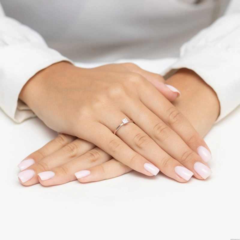 Pierścionek W0587 Diament 0,30ct różowe złoto