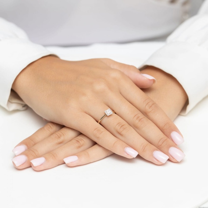 Pierścionek W0590 Diament 0,23ct żółte złoto