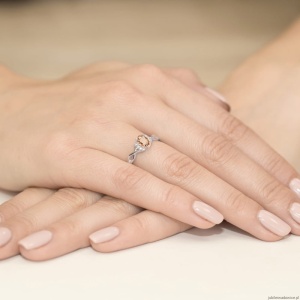 Pierścionek W019 Morganit 0,40ct białe złoto