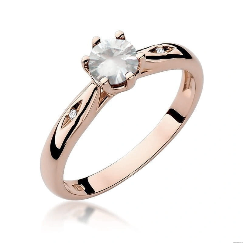 Pierścionek W074 Biały Szafir 0,60ct różowe złoto