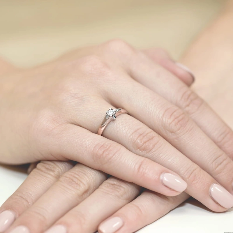 Pierścionek W088 Diament 0,12ct różowe złoto