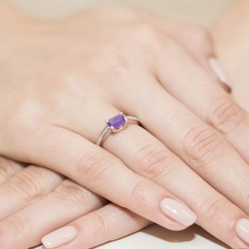 Pierścionek W105 Ametyst 0,60ct różowe złoto