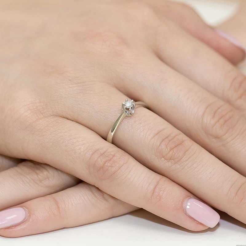 Pierścionek W111 Diament 0,08ct białe złoto