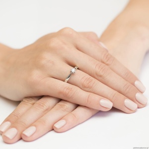 Pierścionek W228 Diament 0,20ct białe złoto