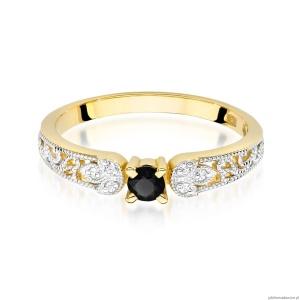 Pierścionek W411 Czarny Diament 0,12ct żółte złoto