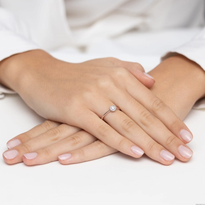 Pierścionek W0560 z diamentami różowe złoto