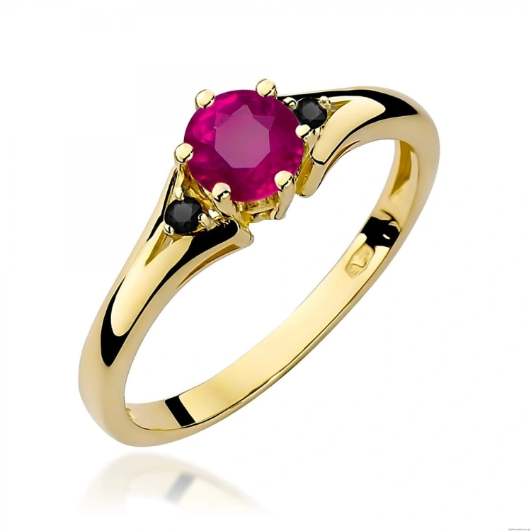 Pierścionek W0076 Rodolit 0,60ct żółte złoto z czarnymi diamentami