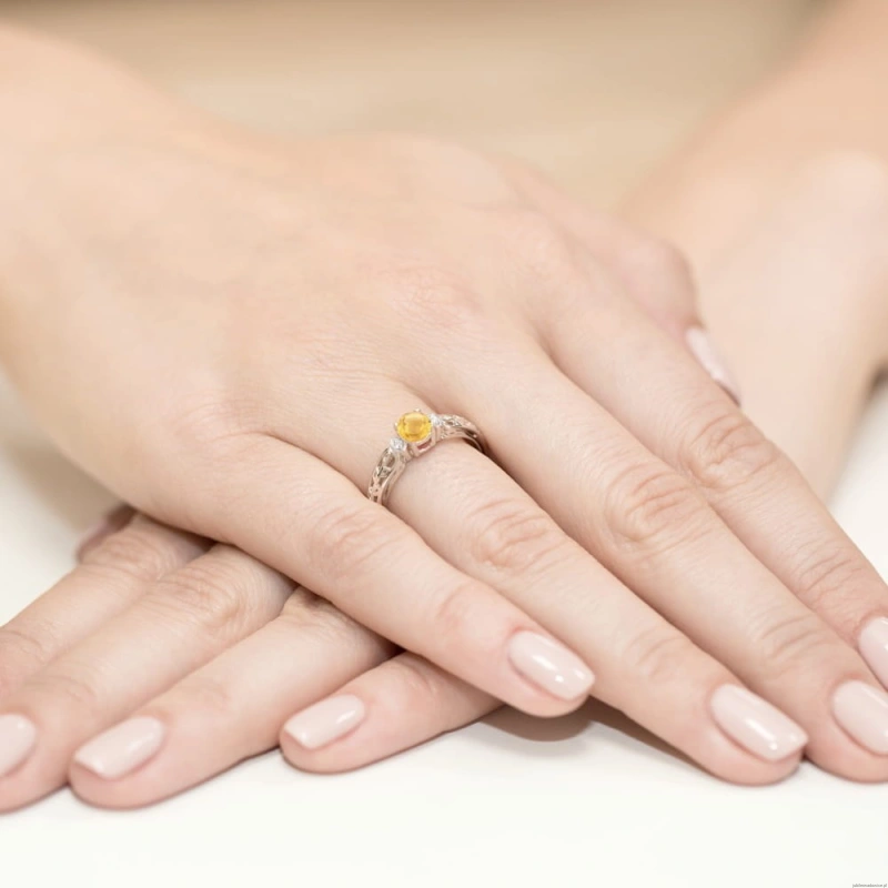 Pierścionek W014 Cytryn 0,50ct białe złoto