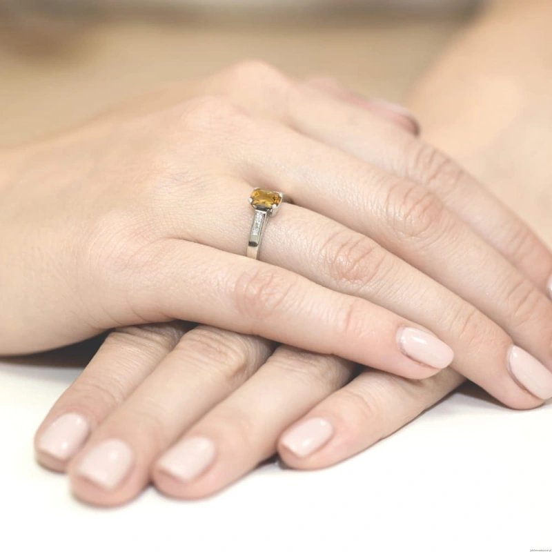 Pierścionek W078 Cytryn 0,60ct białe złoto